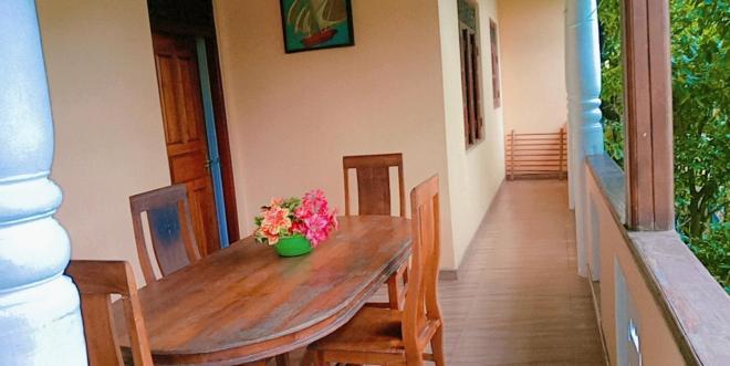 Pravindi Guest Home Mirissa Pokoj fotografie
